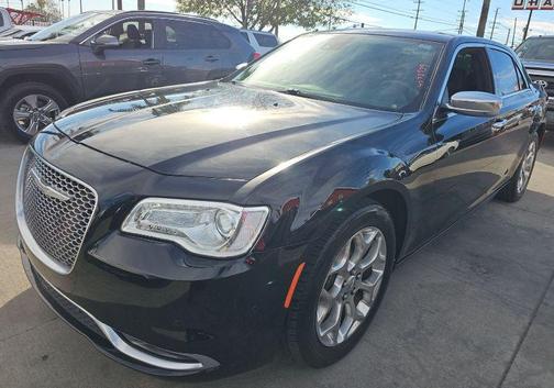 2017 Chrysler 300C Platinum