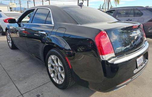 2017 Chrysler 300C Platinum