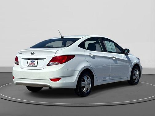 Century White 2016 Hyundai Accent SE