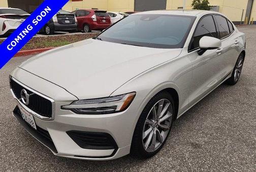 2019 Volvo S60 T5 Momentum