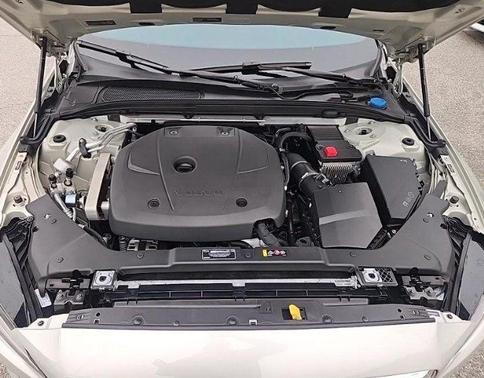 2019 Volvo S60 T5 Momentum