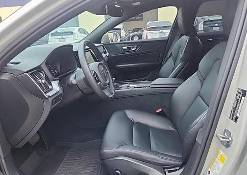 2019 Volvo S60 T5 Momentum