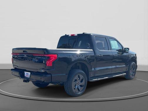 2022 Ford F-150 Lightning LARIAT