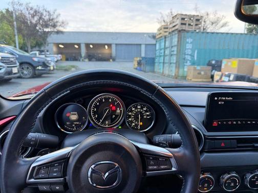2022 Mazda MX-5 Miata RF Grand Touring