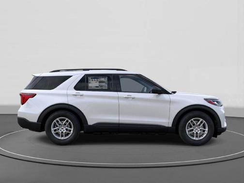 Star White Metallic Tri-Coat 2027 Ford Explorer Active