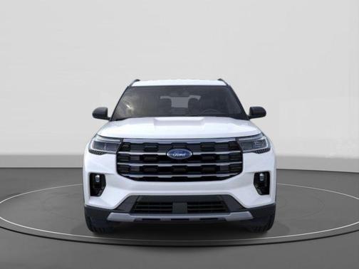 Star White Metallic Tri-Coat 2026 Ford Explorer Active