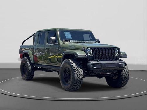 Sarge Green Clearcoat 2021 Jeep Gladiator Willys 4x4