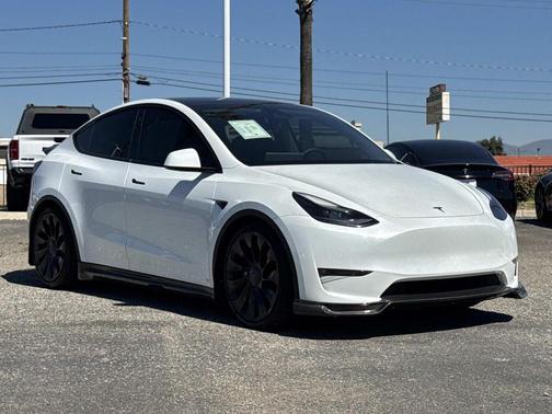 2022 Tesla Model Y Long Range Dual Motor All-Wheel Drive
