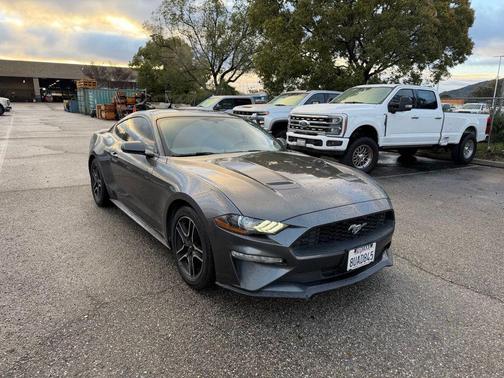 2020 Ford Mustang EcoBoost