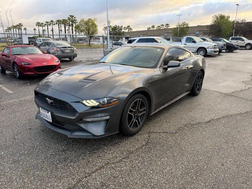 2020 Ford Mustang EcoBoost