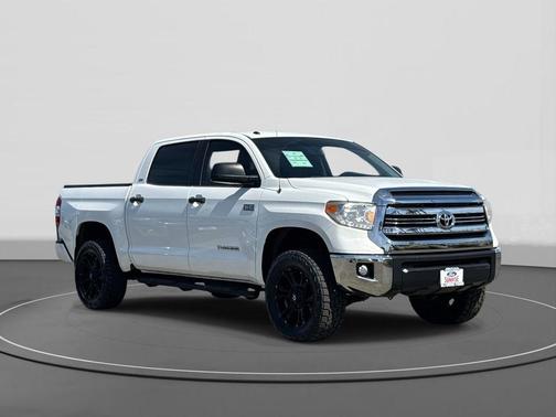 2017 Toyota Tundra SR5