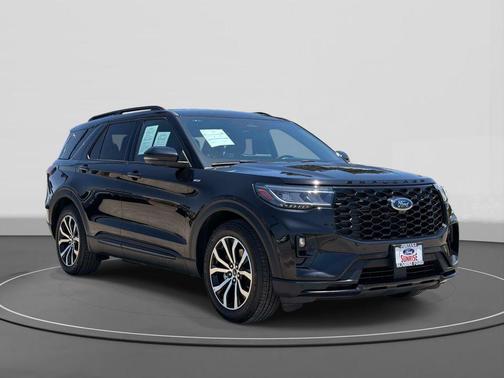AGATE BLACK METALLIC 2025 Ford Explorer ST-Line