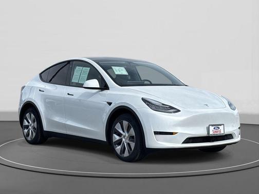 2023 Tesla Model Y Long Range Dual Motor All-Wheel Drive