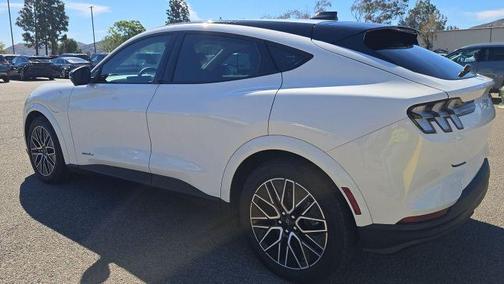 STAR WHITE MET TRI-COAT 2025 Ford Mustang Mach-E Premium