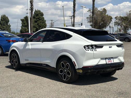 STAR WHITE MET TRI-COAT 2021 Ford Mustang Mach-E GT