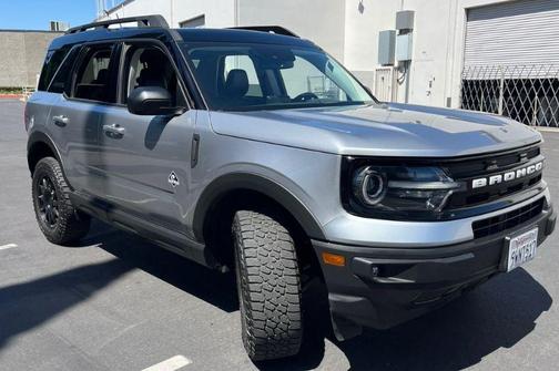 Iconic Silver Metallic 2023 Ford Bronco Sport Outer Banks