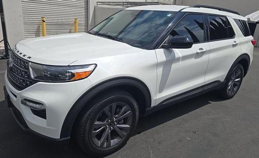 STAR WHITE MET TRI-COAT 2023 Ford Explorer XLT