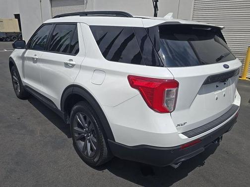 STAR WHITE MET TRI-COAT 2023 Ford Explorer XLT