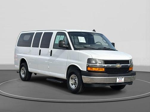 2019 Chevrolet Express 2500 LT
