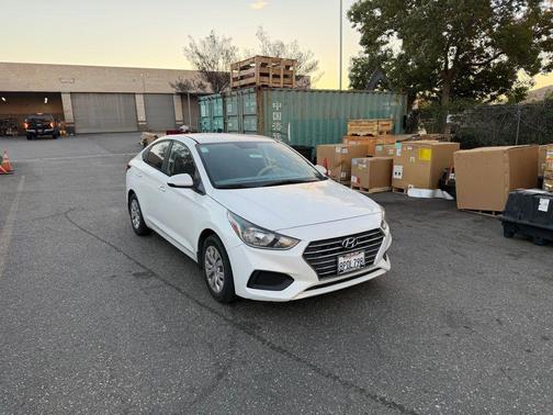 2020 Hyundai Accent SE