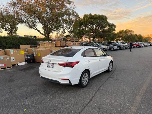 2020 Hyundai Accent SE