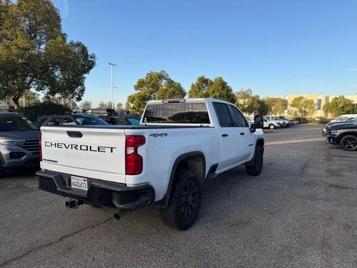 2022 Chevrolet Silverado 2500 Custom