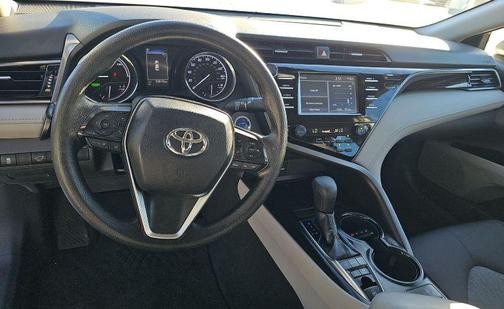 2019 Toyota Camry Hybrid LE