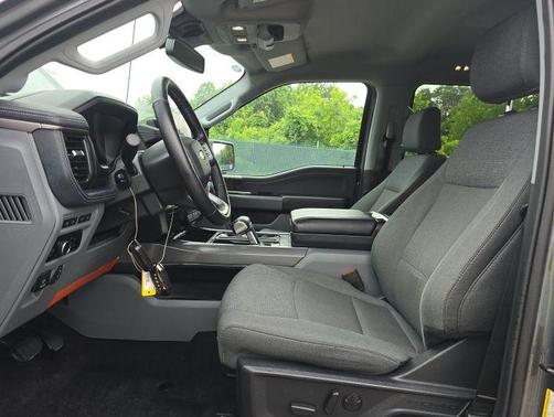 CARBONIZED GRAY METALLIC 2024 Ford F-150 Lightning Flash