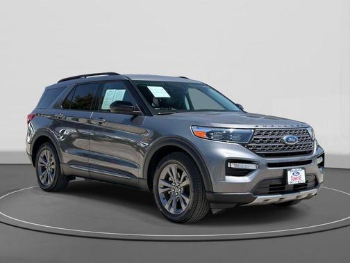 CARBONIZED GRAY METALLIC 2023 Ford Explorer XLT