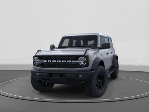 Avalanche Gray 2026 Ford Bronco Outer Banks