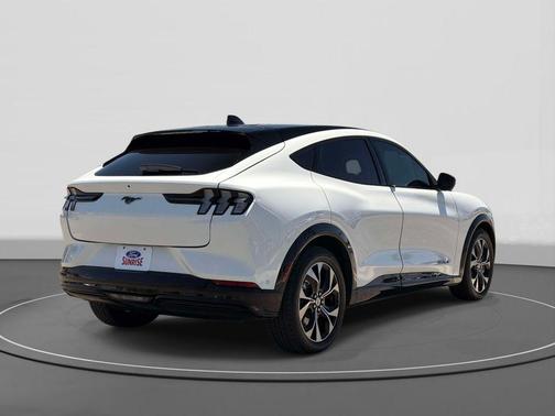 STAR WHITE MET TRI-COAT 2023 Ford Mustang Mach-E Premium