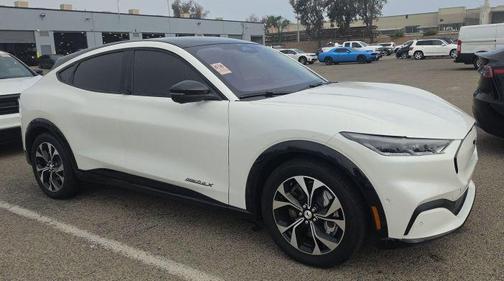 STAR WHITE MET TRI-COAT 2023 Ford Mustang Mach-E Premium