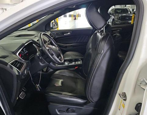 Star White Metallic Tri-Coat 2020 Ford Edge ST