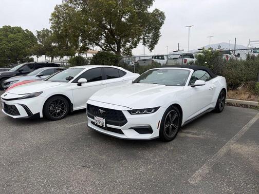 Oxford White 2024 Ford Mustang EcoBoost Premium