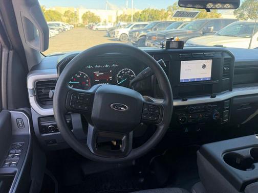 OXFORD WHITE 2024 Ford F-350 XL