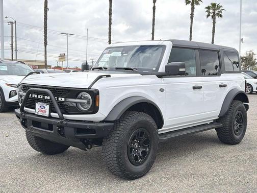 OXFORD WHITE 2024 Ford Bronco Wildtrak