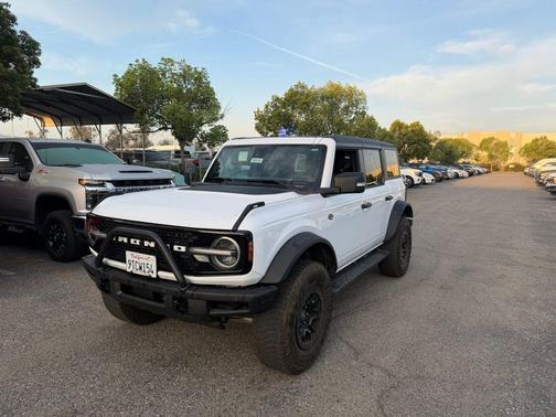 OXFORD WHITE 2024 Ford Bronco Wildtrak