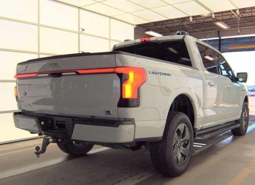 2023 Ford F-150 Lightning LARIAT