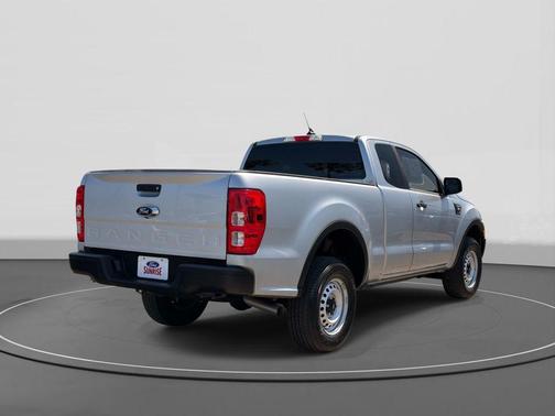ICONIC SILVER 2023 Ford Ranger XL