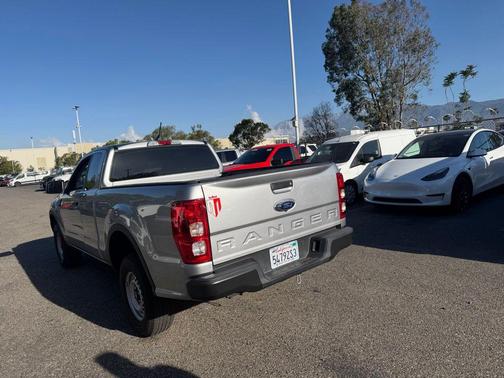 ICONIC SILVER 2023 Ford Ranger XL