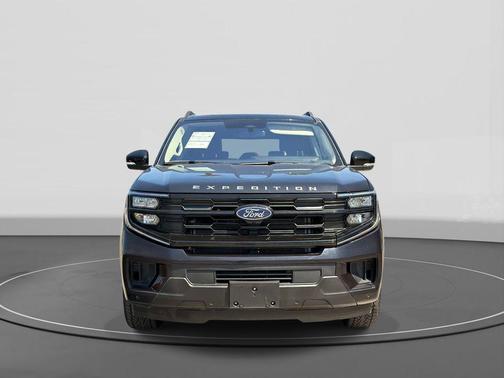 Agate Black Metallic 2025 Ford Expedition Active