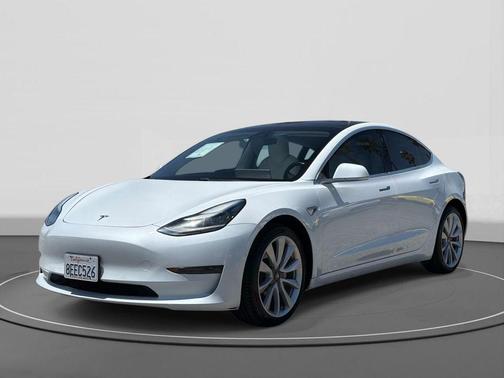 Pearl White Multi-Coat 2018 Tesla Model 3 Long Range