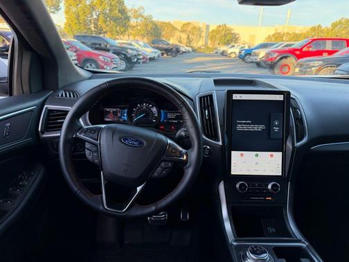 2022 Ford Edge ST Line