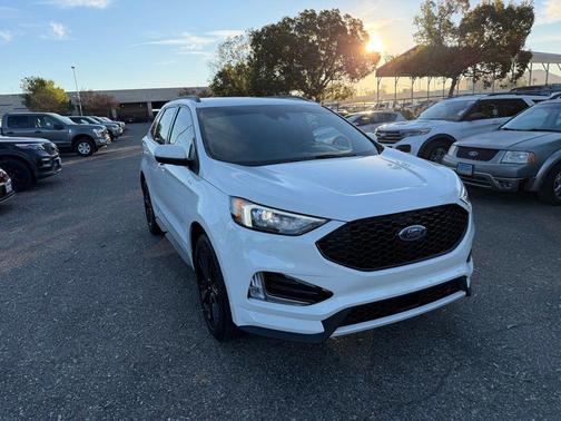 2022 Ford Edge ST Line