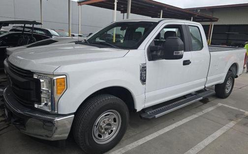 OXFORD WHITE 2017 Ford F-250 XL