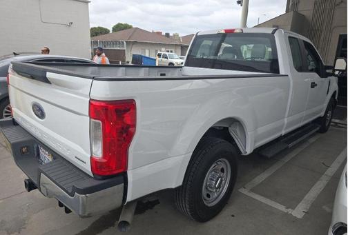 OXFORD WHITE 2017 Ford F-250 XL