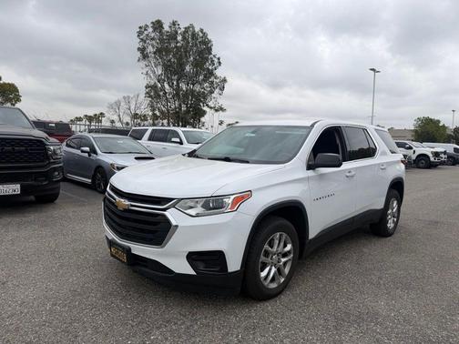 Summit White 2021 Chevrolet Traverse LS