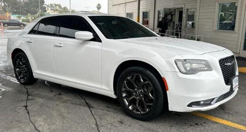 2018 Chrysler 300 S