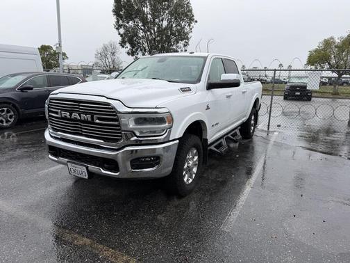 2022 RAM 2500 Laramie Crew Cab 4x4 6'4' Box