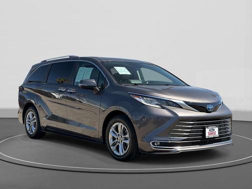 Predawn Gray Mica 2022 Toyota Sienna Limited